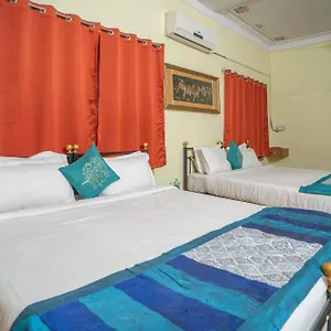 Hotel Ambavgarh Palace, Udaipur